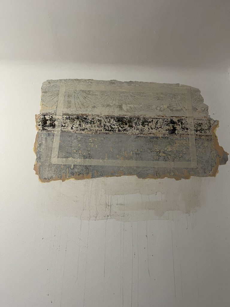 Die Restaurierung des Pfarrhauses begann